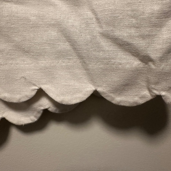 J Crew Women's Shorts White Scallop Hem Size 14 Cotton/Linen NWOT Machine Wash - Picture 8 of 8